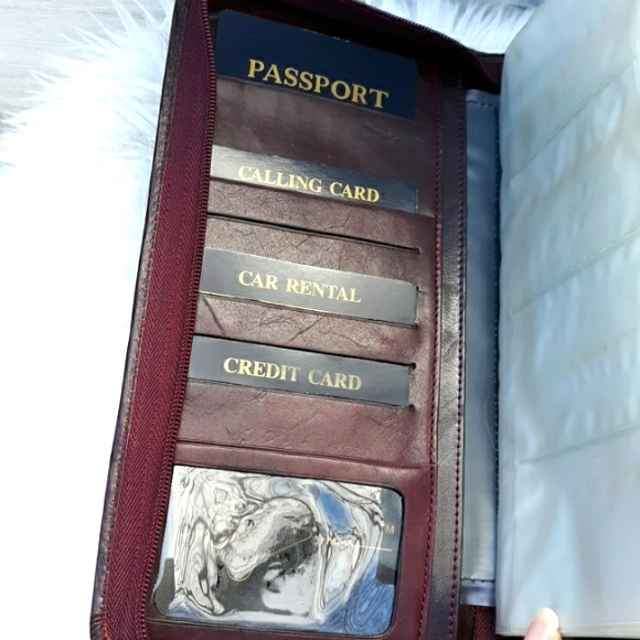 NWOT VTG GIORGIO BERNINI LEATHER TRAVEL WALLET - Picture 7 of 9